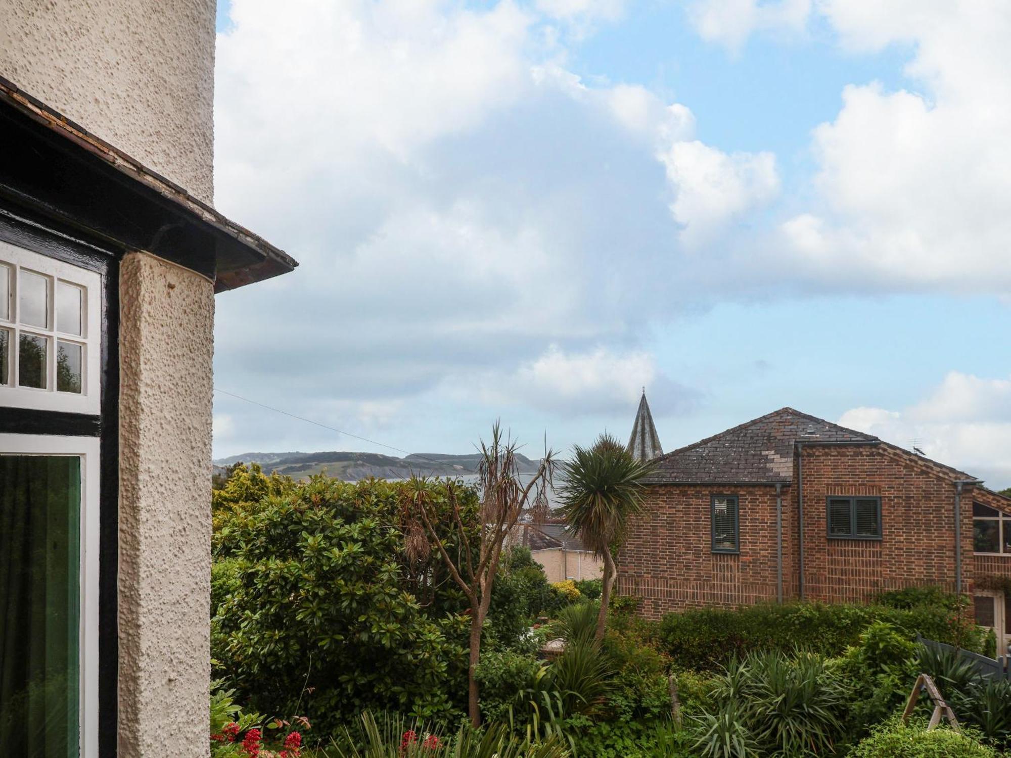 The Apartment At Queen Anne'S Lodge Lyme Regis Esterno foto