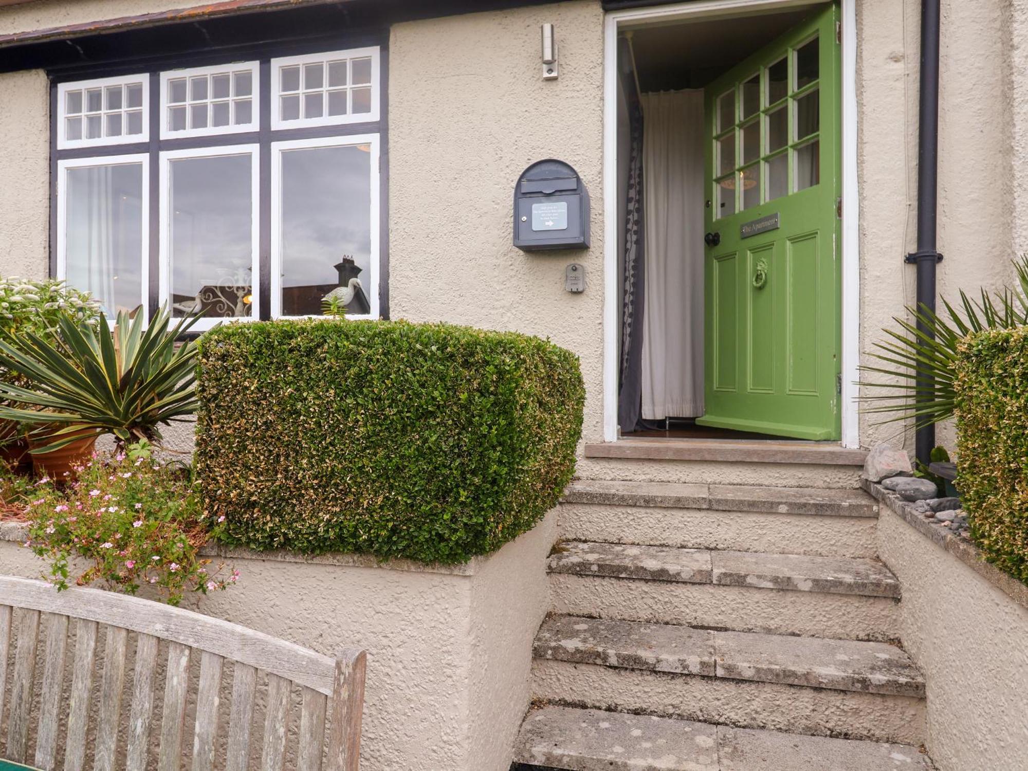 The Apartment At Queen Anne'S Lodge Lyme Regis Esterno foto